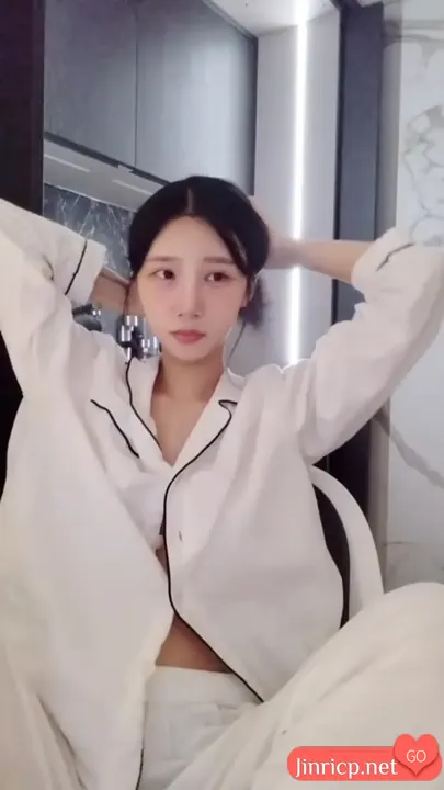 罗林斯-로린스-lorins2002 个人日常直播 2025年3月 竖屏专辑小合集 [20V/17.9G]更新度盘-JIN