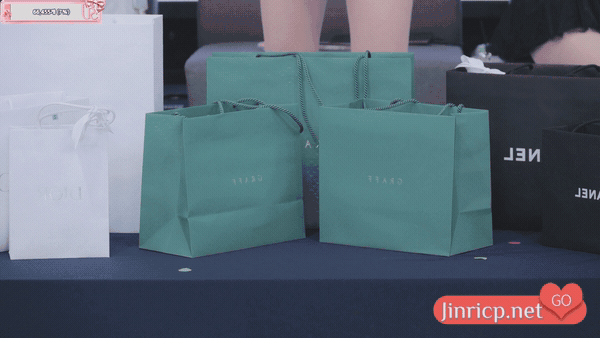 PandaClass S7E10 熊猫班 第7季 第10期 豪礼争夺战 中英韩简繁字幕字幕修复-JIN PandaClass S7E10 熊猫班 第7季 第10期 豪礼争夺战 中英韩简繁字幕字幕修复-JIN